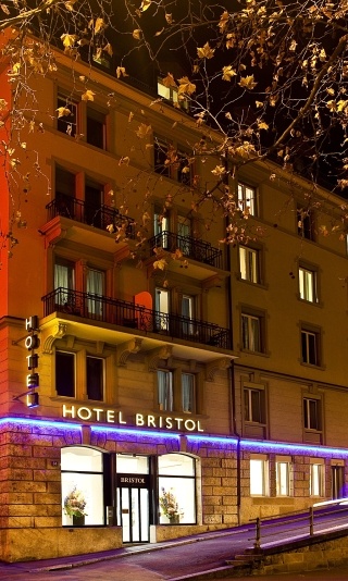  Hotel Bristol Zurich By Night